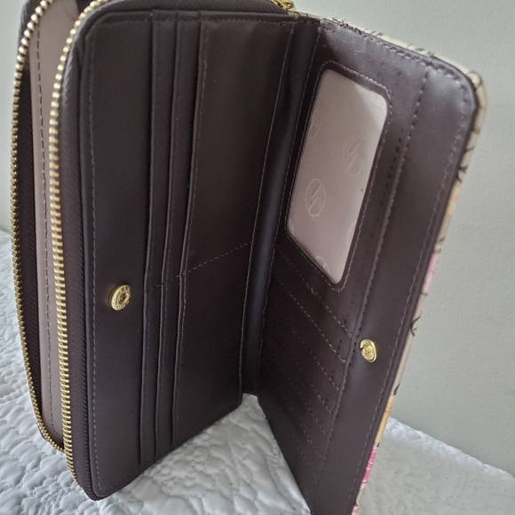 ADRIENNE VITTADINI Womens Beautiful Flowery Wallet - Picture 5 of 6